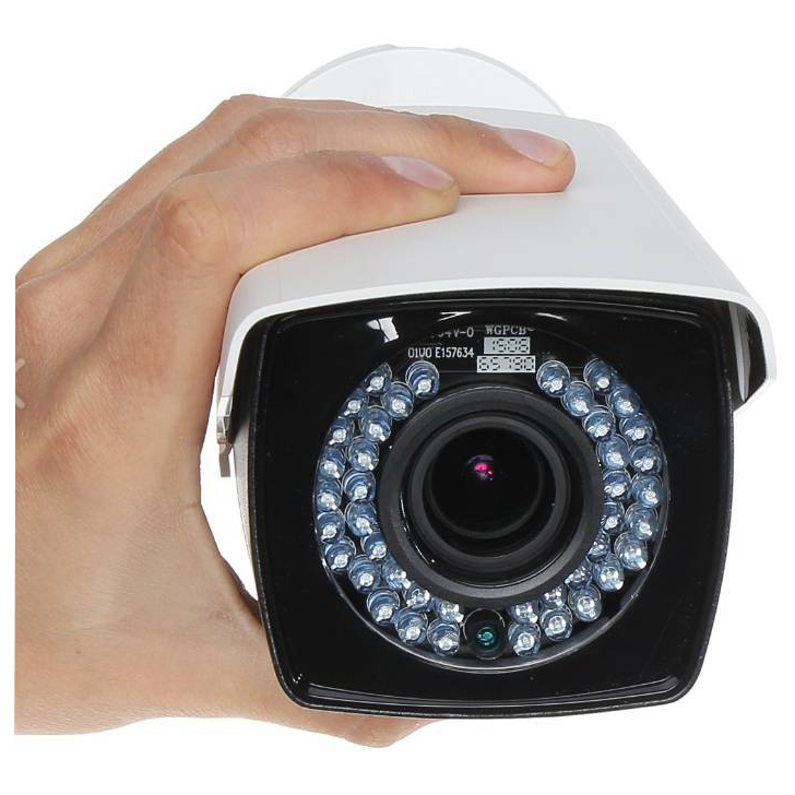 Cámara Tipo Bala Interiores / Exteriores Varifocal 1080P Hikvision