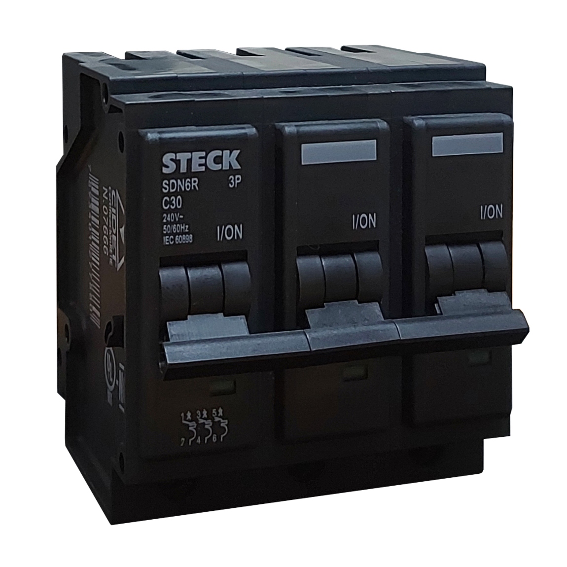 Taco Enchufable 3 Polos 30A - 10KA | STECK - Ingecom Eléctricos SAS