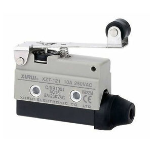 Microswitch Tipo Estándar de Palanca Larga Roldana Plástica 10A/250V XURUI - IP65 | XZ7-121 - Ingecom Eléctricos SAS